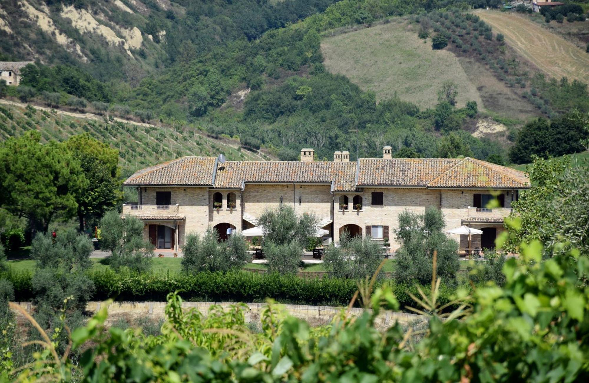 Agriturismo Il Crinale Castorano (Ascoli Piceno) Exterior foto